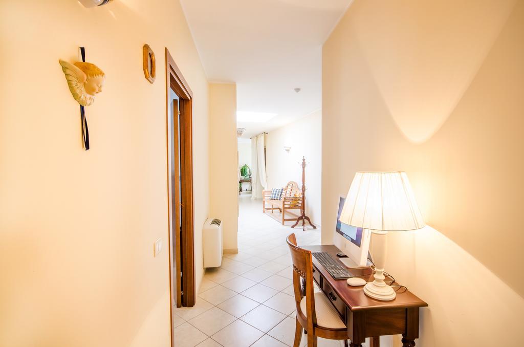 B&B Iris Laterza Exterior foto
